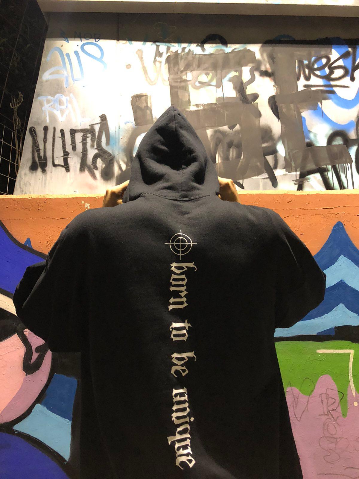 "Born to be unique" Hoodie - Unique Streetwear